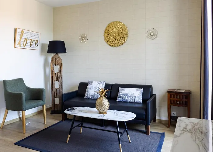 La Cap D'antibes جوان ليه باه