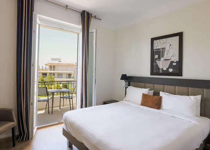 卡普丹迪布别墅酒店 4*